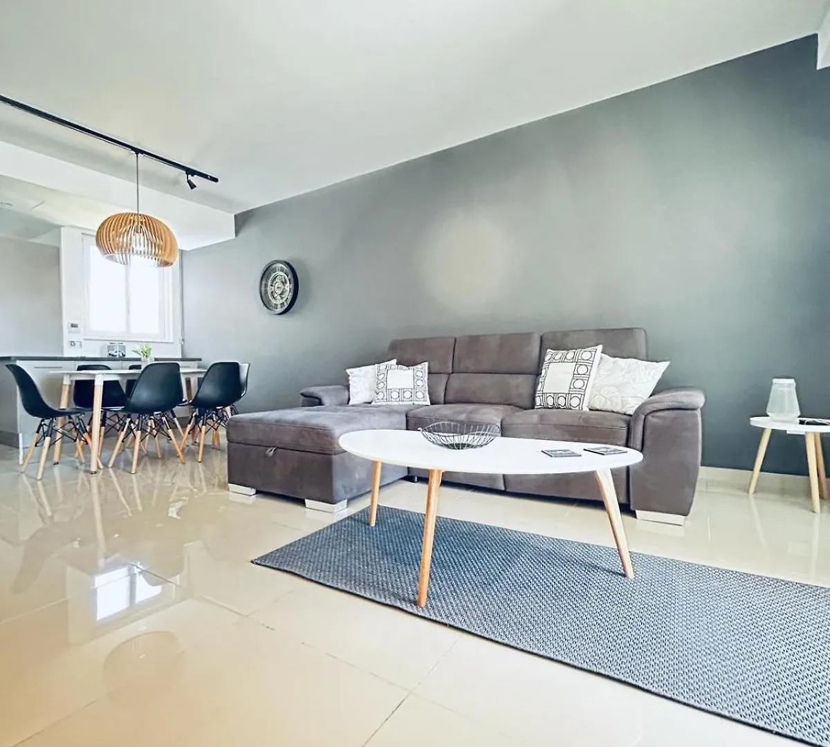 St Julians 3Br Luxury Apartment Сент Джулианс